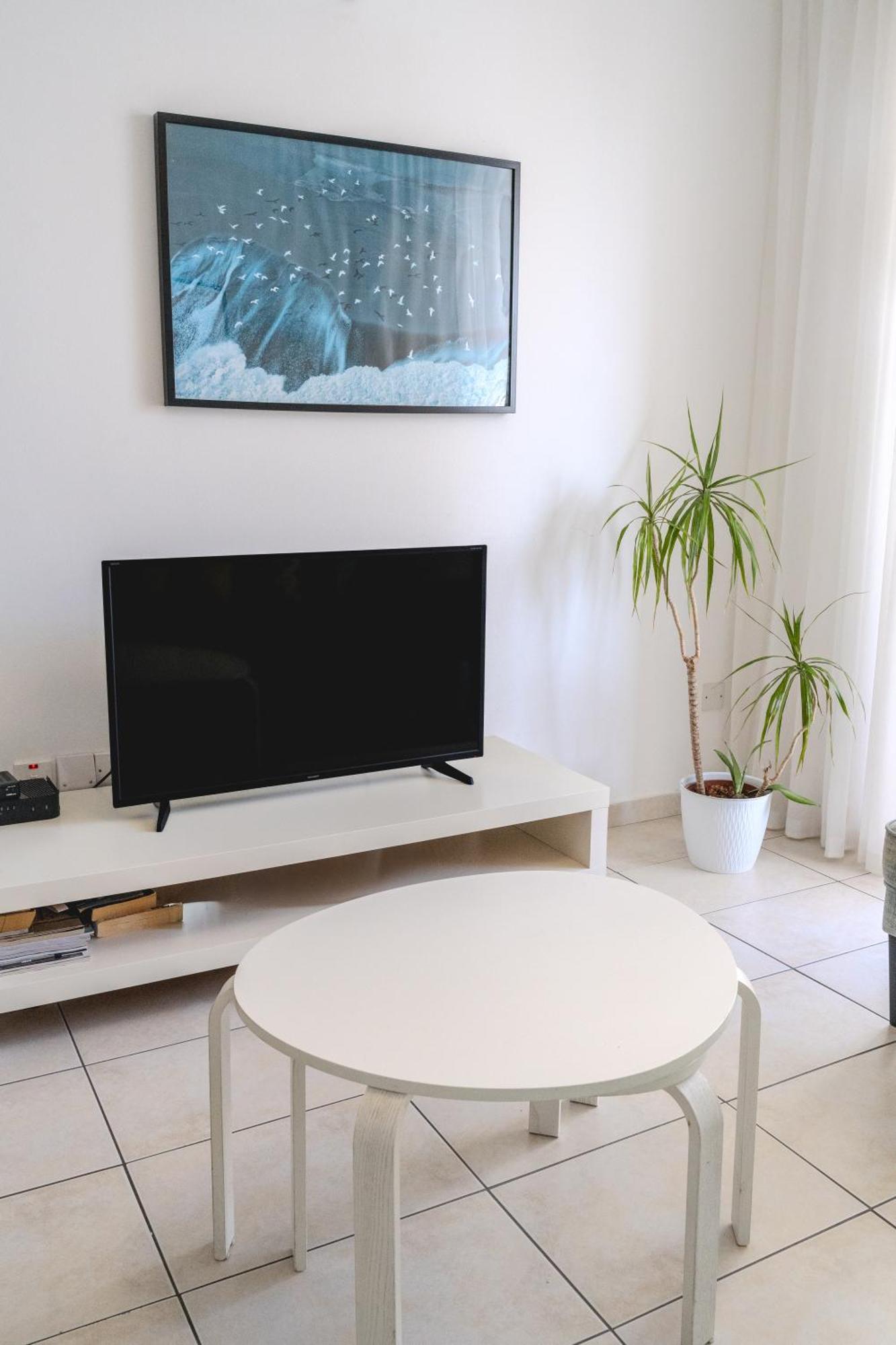 לרנקה Violet Dusk City Center Flat מראה חיצוני תמונה