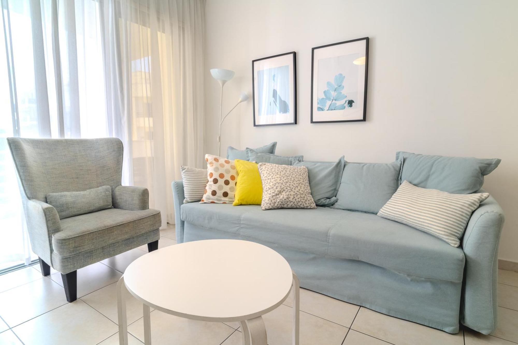 לרנקה Violet Dusk City Center Flat מראה חיצוני תמונה