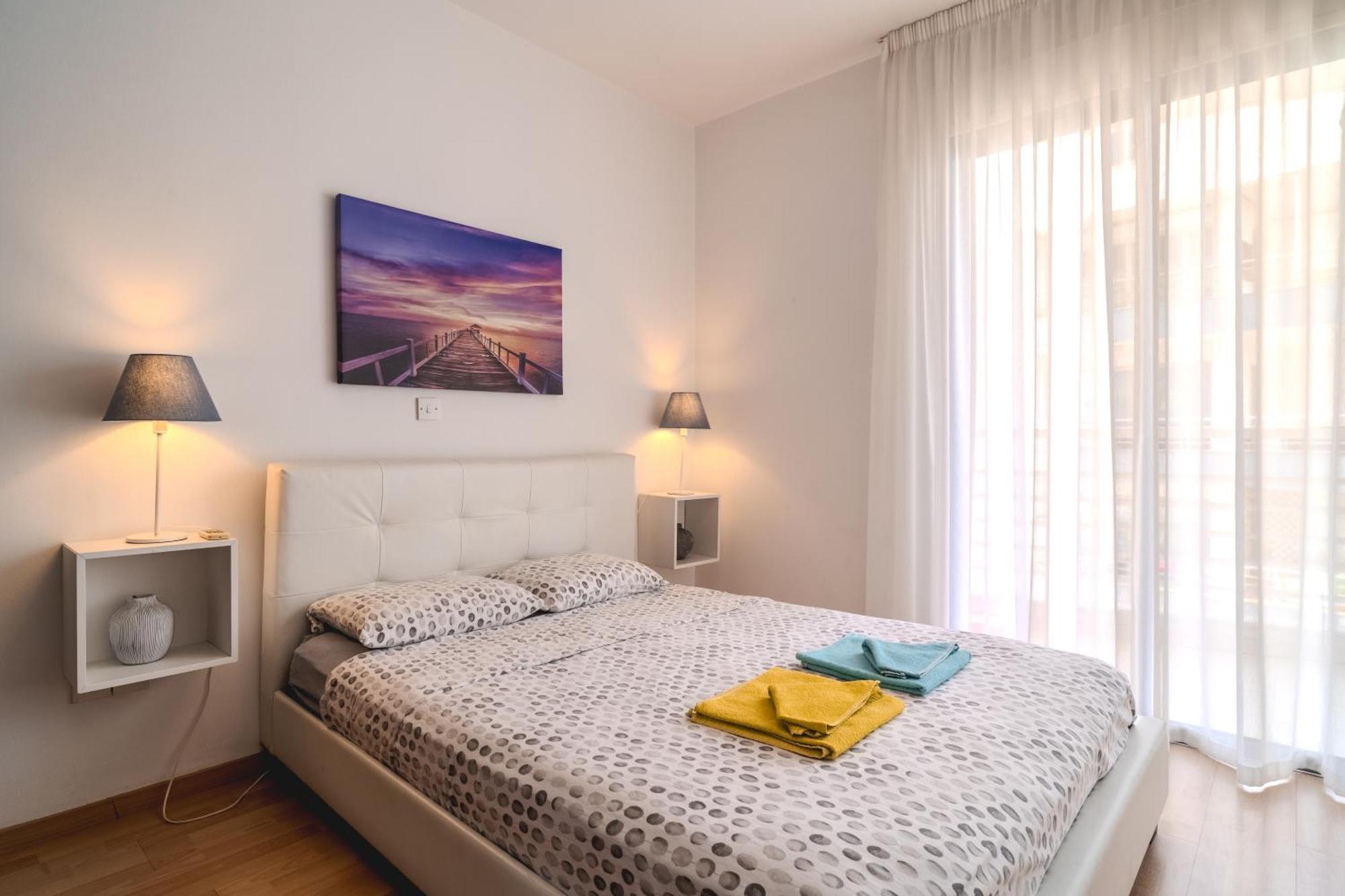 לרנקה Violet Dusk City Center Flat מראה חיצוני תמונה